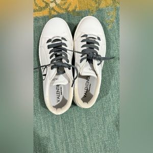 Valentino Sneakers